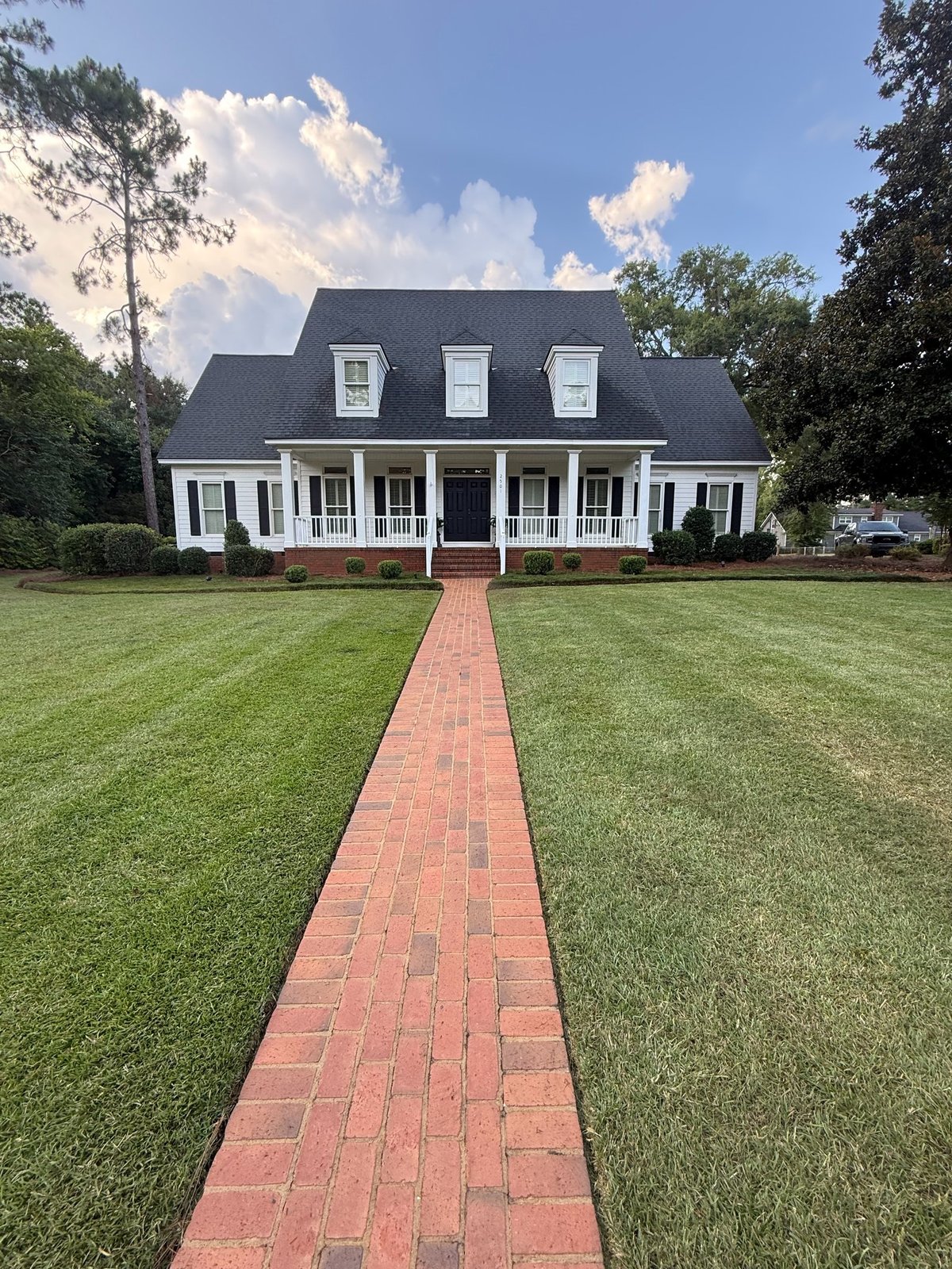 A well-maintained South Georgia home and lawn