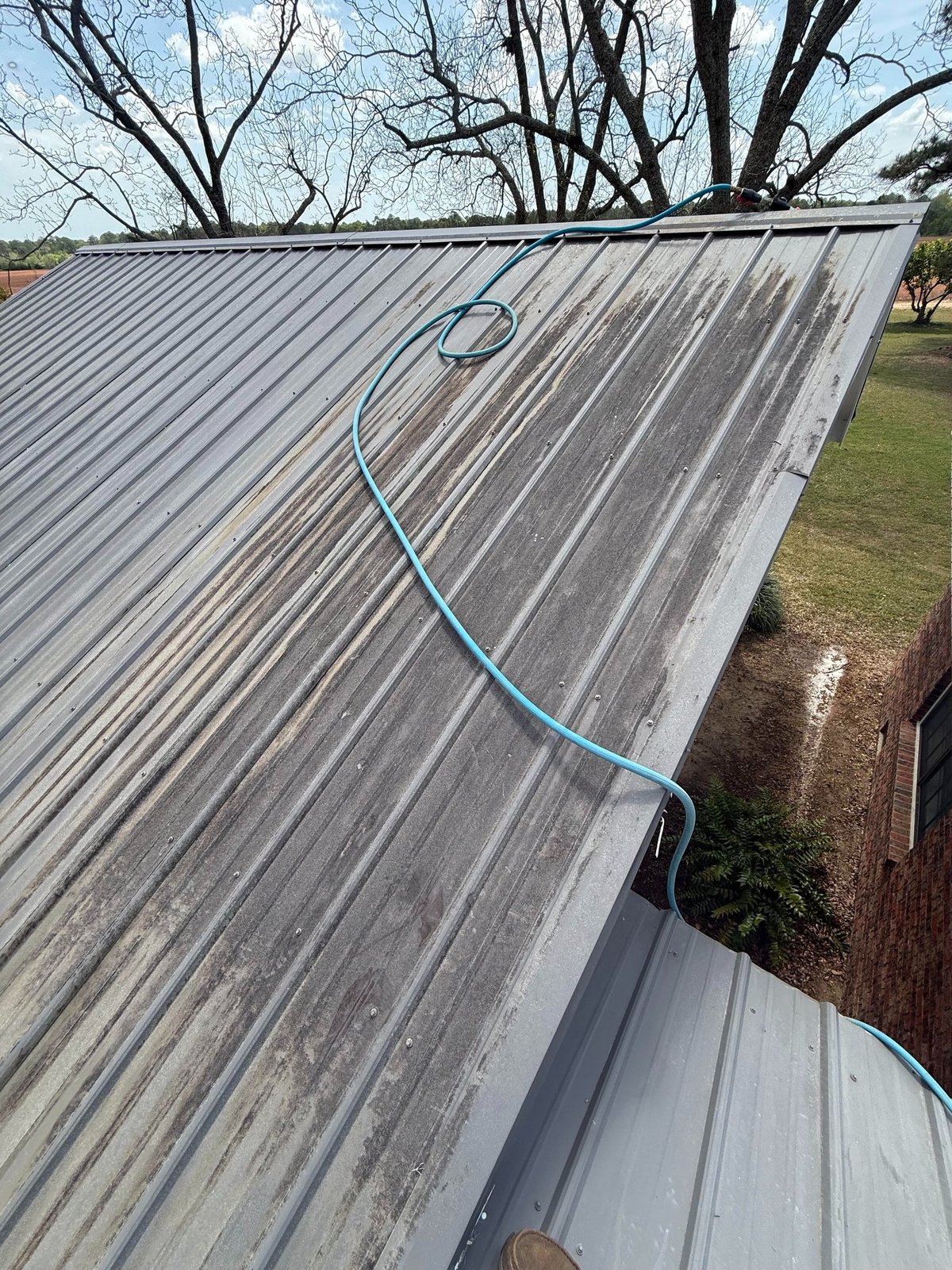 Soft & Pressure Washing service from Finish Line Turf and Pest in South Georgia